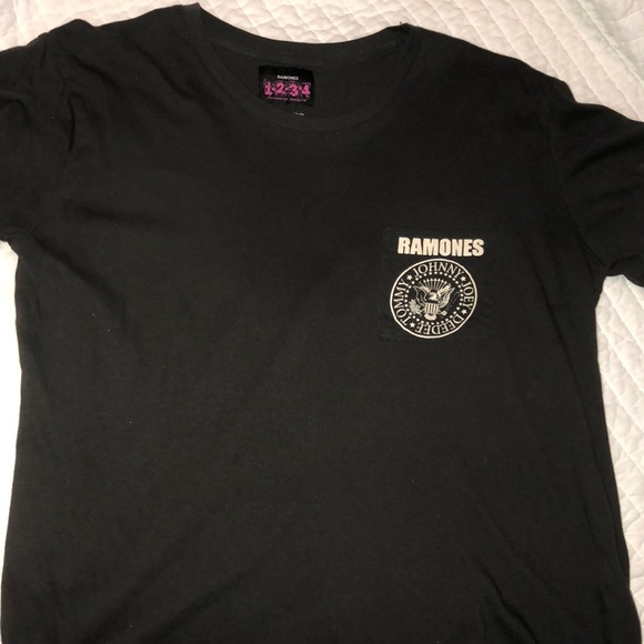 Tops | Cottonon Ramones Band Tee | Poshmark